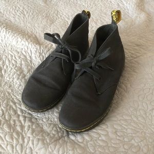 Dr. Martens Canvas Sneaker 2 Eyelet